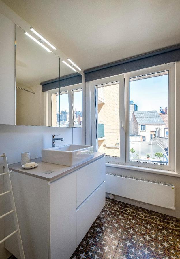 O-Sea House: Herenwoning In Belle Epoque Wijk Te Oostende מראה חיצוני תמונה